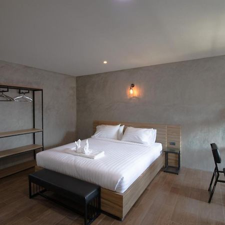 Rabbit Hotel Phimai Buitenkant foto