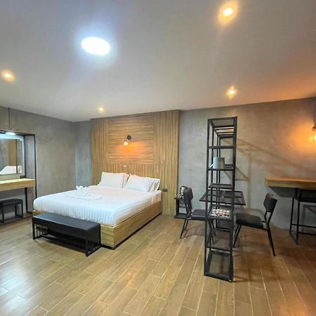 Rabbit Hotel Phimai Buitenkant foto