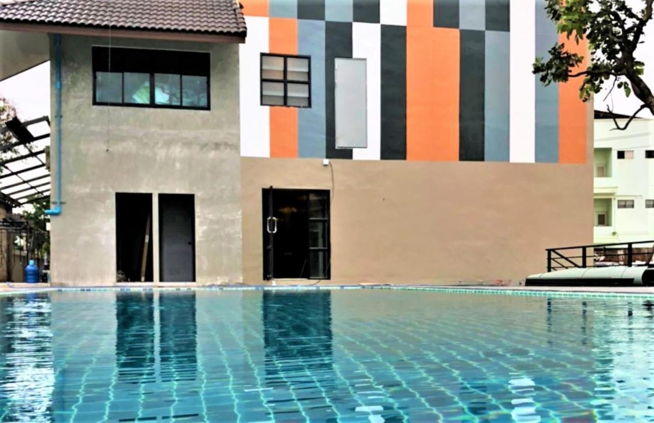 Rabbit Hotel Phimai Buitenkant foto