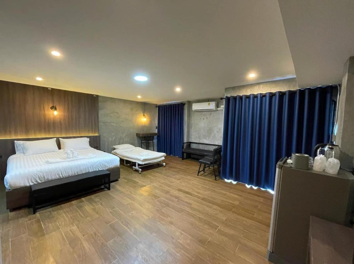 Rabbit Hotel Phimai Buitenkant foto