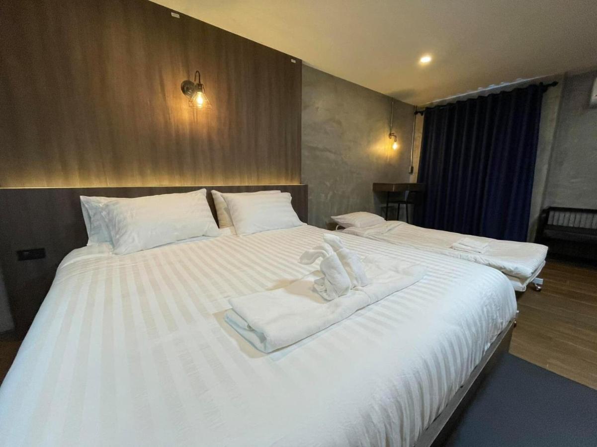 Rabbit Hotel Phimai Buitenkant foto