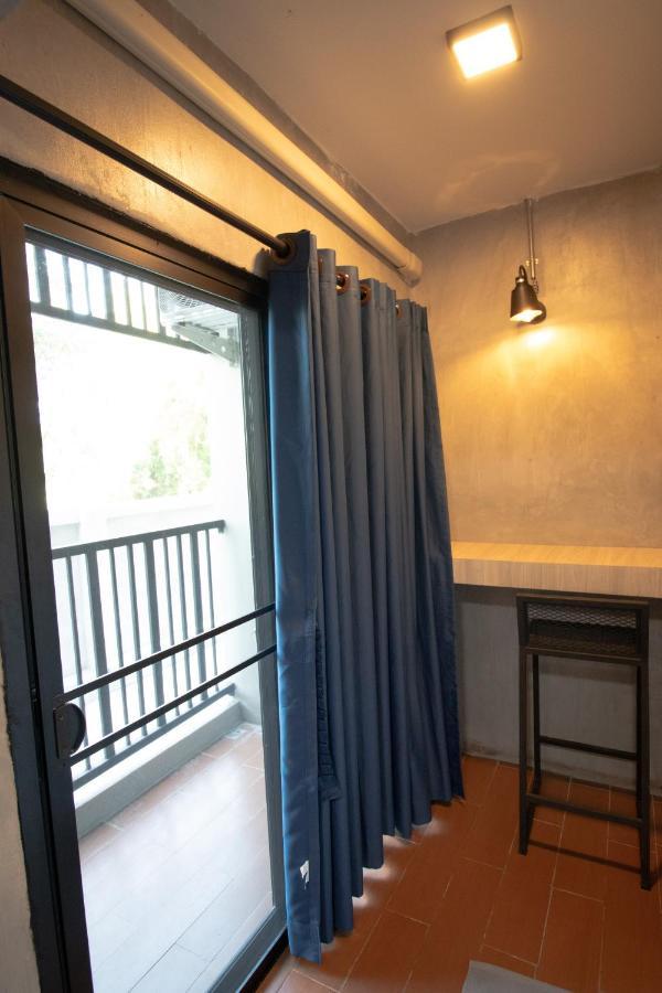Rabbit Hotel Phimai Buitenkant foto