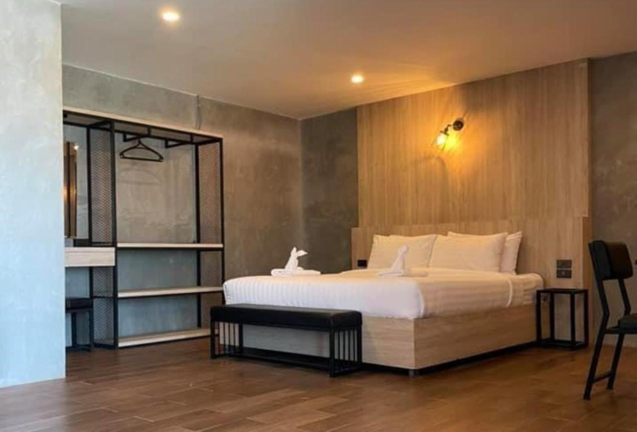 Rabbit Hotel Phimai Buitenkant foto