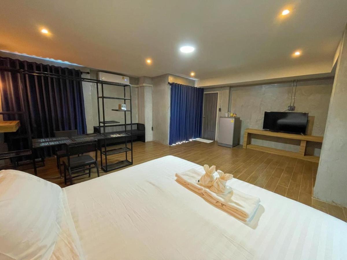 Rabbit Hotel Phimai Buitenkant foto