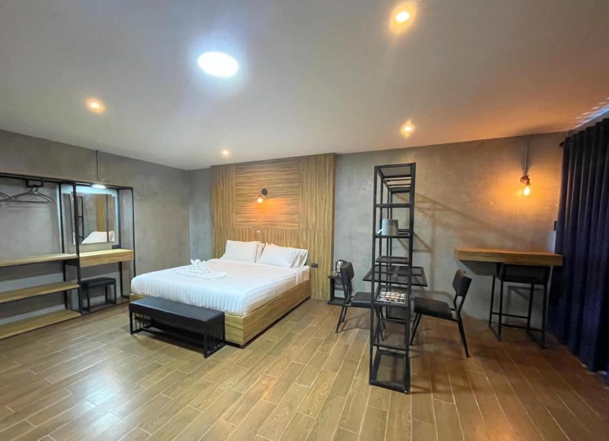 Rabbit Hotel Phimai Buitenkant foto